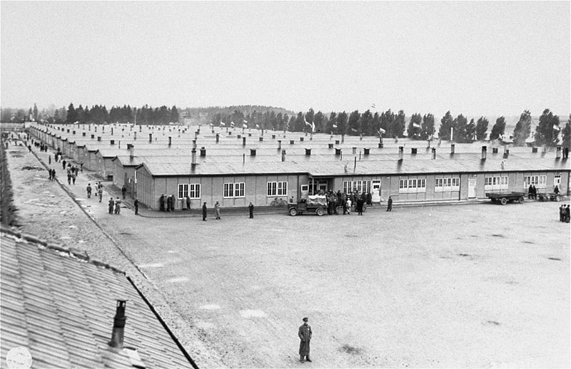 Prisoners barracks dachau publicdomain klein