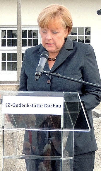 Angela Merkel Dachau 1