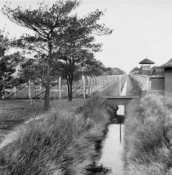 The Kloostra family and brother-in-laws — Arie Kloostra: Herzogenbusch Concentration Camp (Vught), from around September 1944 to 1945